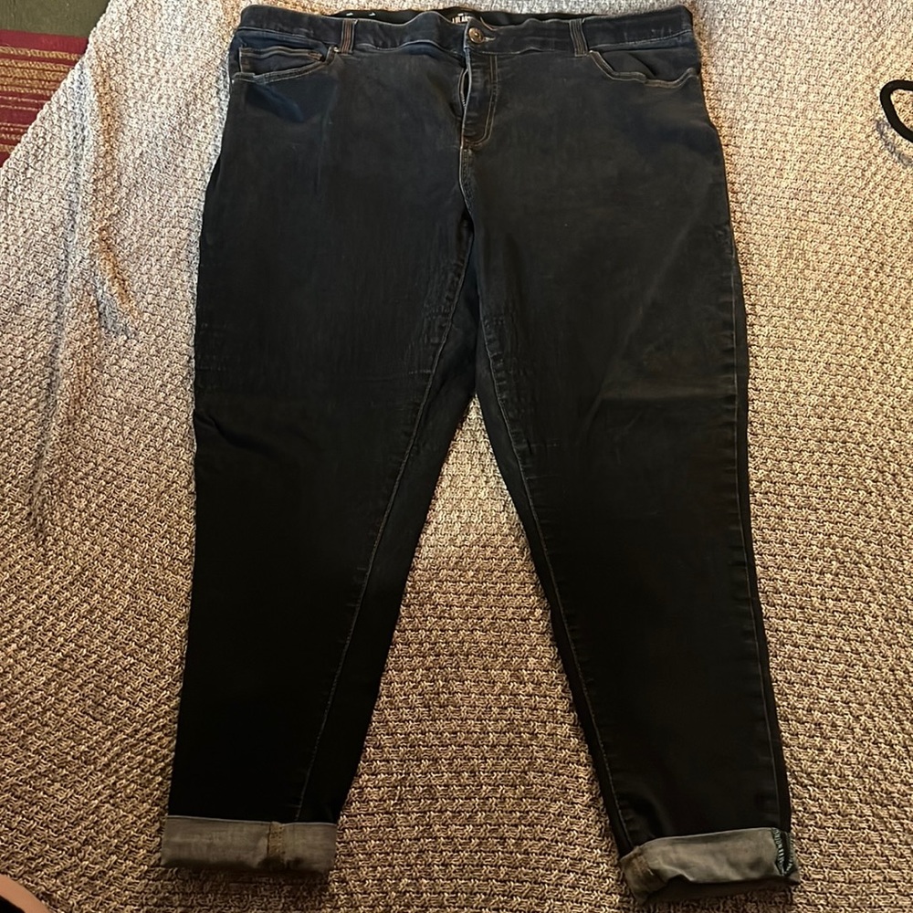 LuLaRoe Denim Size 42 - Essential Wash